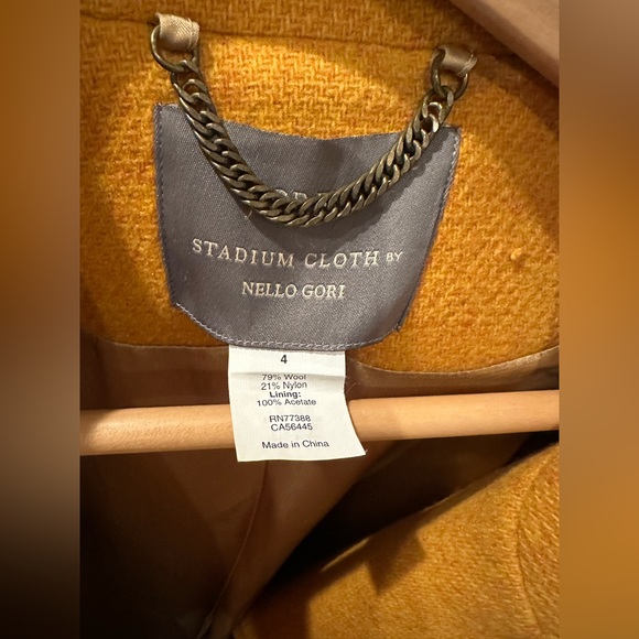 J Crew Majesty wool pea coat in a beautiful fall, dark yellow, mustard color - Picture 4 of 6